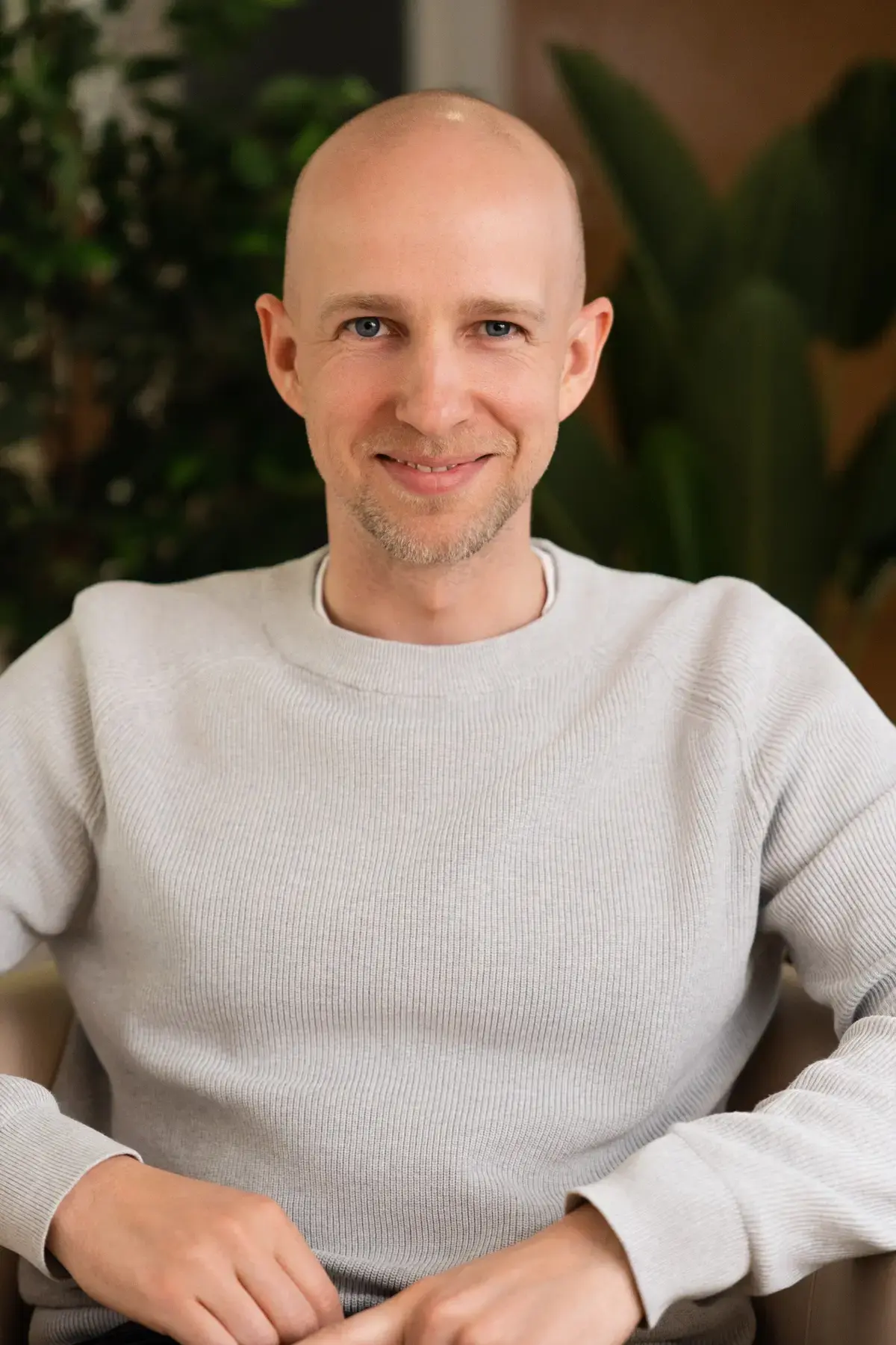 Porträt von Dennis Hartmann